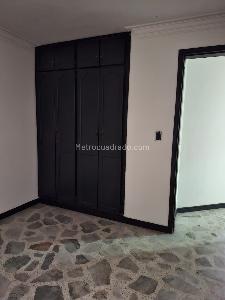 Apartamento en venta en Avenida 30 De Agosto, Pereira · foto 9 de 20