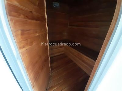 Apartamento de 2 alcobas en venta en Pinares, Pereira, 88 m² · foto 3 de 18