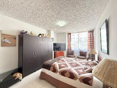 Apartamento en venta en Avenida 30 De Agosto, Pereira · foto 2 de 17