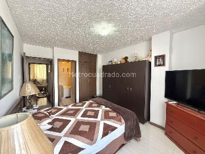 Apartamento en venta en Avenida 30 De Agosto, Pereira · foto 3 de 17