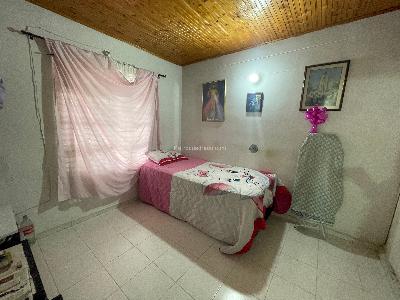 Casa de 3 alcobas en venta en Castilla Grande, Armenia, 90 m² · foto 4 de 17