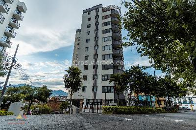 Apartamento en venta en Alamos, Pereira · foto 3 de 20