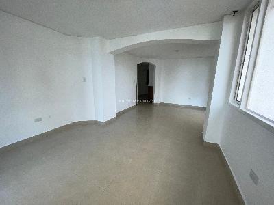 Apartamento de 3 alcobas en venta en Los Profesionales, Armenia, 98 m² · foto 2 de 16