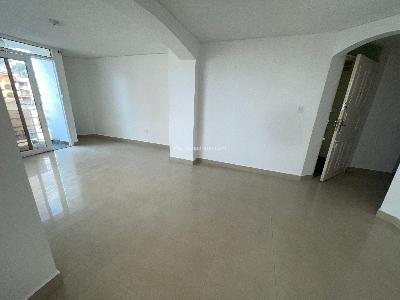 Apartamento de 3 alcobas en venta en Los Profesionales, Armenia, 98 m² · foto 3 de 16