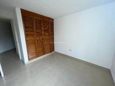 Apartamento de 3 alcobas en venta en Los Profesionales, Armenia, 98 m² · foto 11 de 16