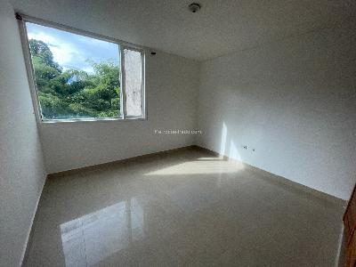 Apartamento de 3 alcobas en venta en Los Profesionales, Armenia, 98 m² · foto 12 de 16