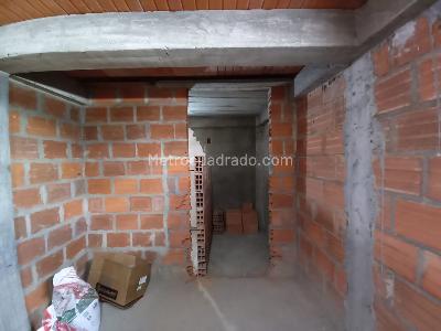 Apartamento de 2 alcobas en venta en El Paraiso, Pereira, 66 m² · foto 3 de 16