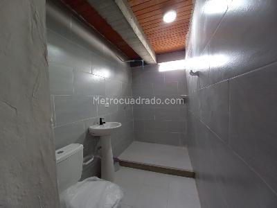 Apartamento de 2 alcobas en venta en El Paraiso, Pereira, 66 m² · foto 5 de 16