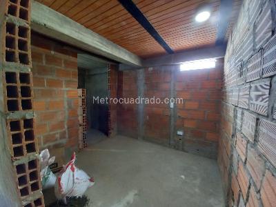 Apartamento de 2 alcobas en venta en El Paraiso, Pereira, 66 m² · foto 6 de 16