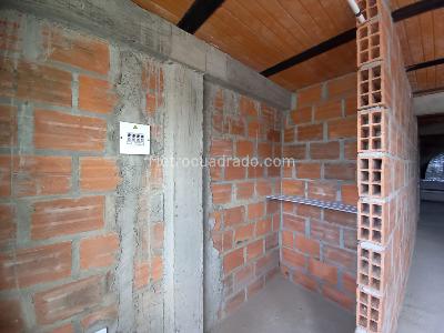 Apartamento de 2 alcobas en venta en El Paraiso, Pereira, 66 m² · foto 8 de 16