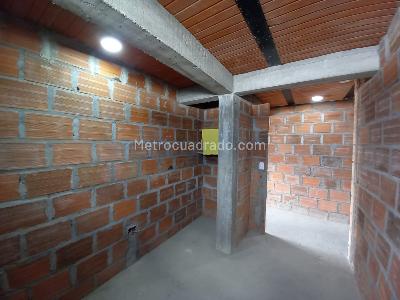 Apartamento de 2 alcobas en venta en El Paraiso, Pereira, 66 m² · foto 13 de 16