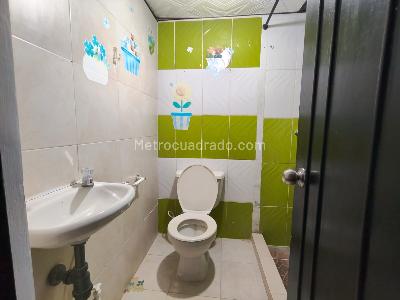 Casa de 3 alcobas en venta en Pinares, Armenia, 74 m² · foto 4 de 15