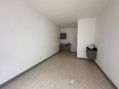 Casa de 5 alcobas en venta en Santa Teresita, Pereira, 210 m² · foto 16 de 17