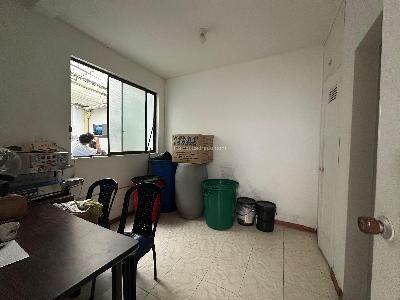 Casa de 5 alcobas en venta en Santa Teresita, Pereira, 210 m² · foto 17 de 17