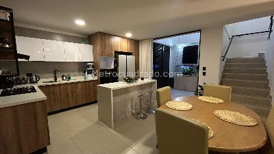 Casa de 3 alcobas en venta en Cerritos, Pereira, 169 m² · foto 16 de 20