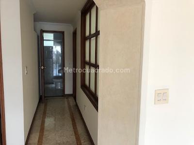 Apartamento de 3 alcobas en venta en Palermo, Manizales, 185 m² · foto 2 de 19