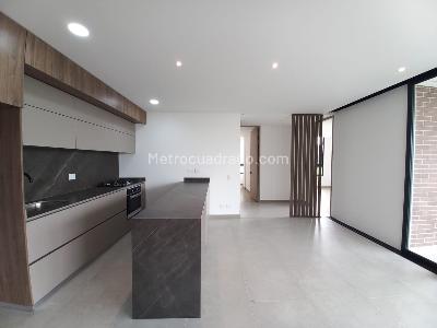Apartamento de 2 alcobas en venta en Cerritos, Pereira, 94 m² · foto 10 de 16