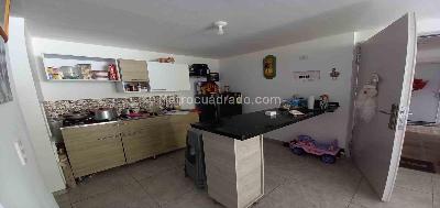 Apartamento de 3 alcobas en venta en La Cumbre, Manizales, 56 m² · foto 2 de 13