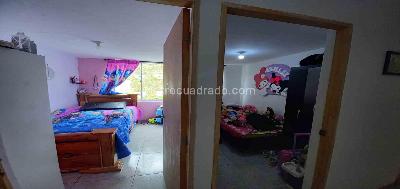 Apartamento de 3 alcobas en venta en La Cumbre, Manizales, 56 m² · foto 10 de 13