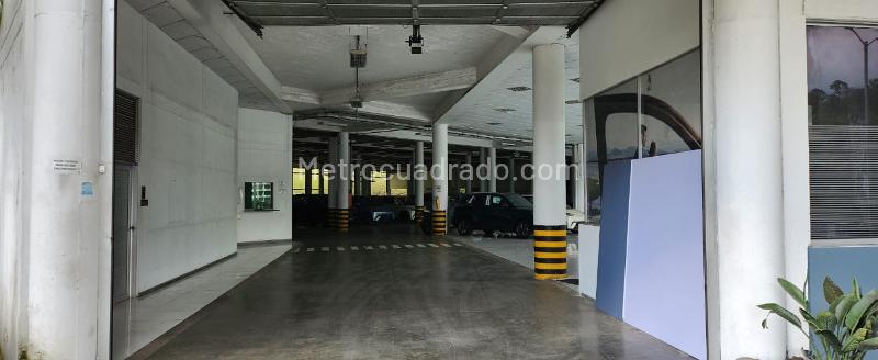 Local Comercial en Arriendo, Avenida Alberto Mendoza, Manizales - Vista 2