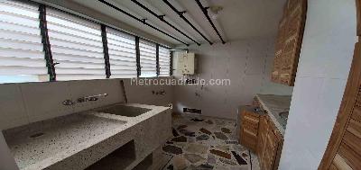 Apartamento en venta en Alamos, Pereira · foto 2 de 17