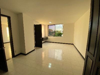 Apartaestudio en venta en Pinares, Pereira, 56 m² · foto 3 de 11