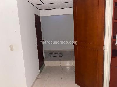 Casa de 4 alcobas en venta en Manantiales, Armenia, 95 m² · foto 11 de 17