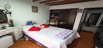Casa de 5 alcobas en venta en Villa Del Rio, Manizales, 180 m² · foto 11 de 18
