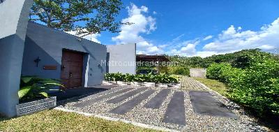Casa de 4 alcobas en venta en Cerritos, Pereira, 210 m² · foto 11 de 20