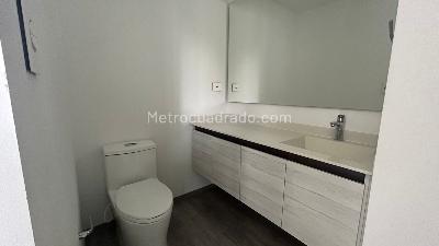 Apartamento en venta en Pinares, Pereira · foto 3 de 20