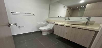 Apartamento en venta en Comuna Universidad / Barrio Pinares, Pereira · foto 11 de 19