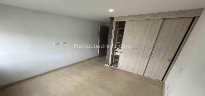 Apartamento en venta en Comuna Universidad / Barrio Pinares, Pereira · foto 16 de 19