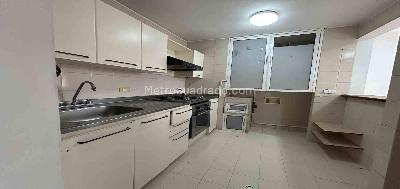 Apartaestudio en venta en Comuna Universidad / Barrio Pinares, Pereira, 56 m² · foto 7 de 16