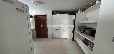 Apartamento en venta en Comuna Universidad / Barrio Pinares, Pereira · foto 8 de 20