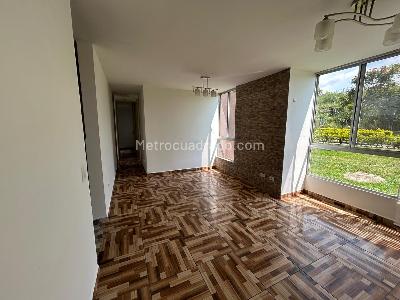 Apartamento de 3 alcobas en venta en Condina, Pereira, 67 m² · foto 2 de 18