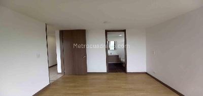 Apartamento de 3 alcobas en venta en Castilla, Manizales, 79 m² · foto 6 de 19