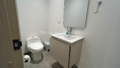 Apartamento de 2 alcobas en venta en Pinares, Pereira, 95 m² · foto 2 de 20