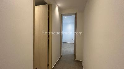 Apartamento de 2 alcobas en venta en Pinares, Pereira, 95 m² · foto 6 de 20