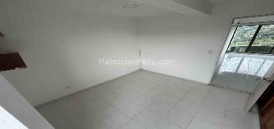 Apartamento de 3 alcobas en venta en Via Armenia, Pereira, 45 m² · foto 12 de 17