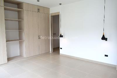 Casa de 3 alcobas en venta en Cerritos, Pereira, 415 m² · foto 3 de 20