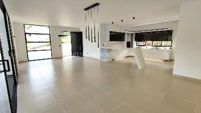 Casa de 3 alcobas en venta en Cerritos, Pereira, 415 m² · foto 14 de 20
