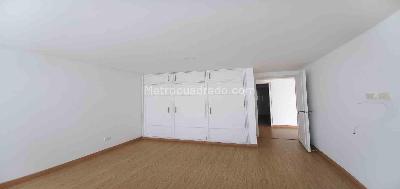 Apartamento en venta en Centro, Pereira · foto 2 de 20