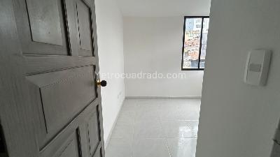 Apartamento en venta en Centro, Pereira · foto 3 de 20