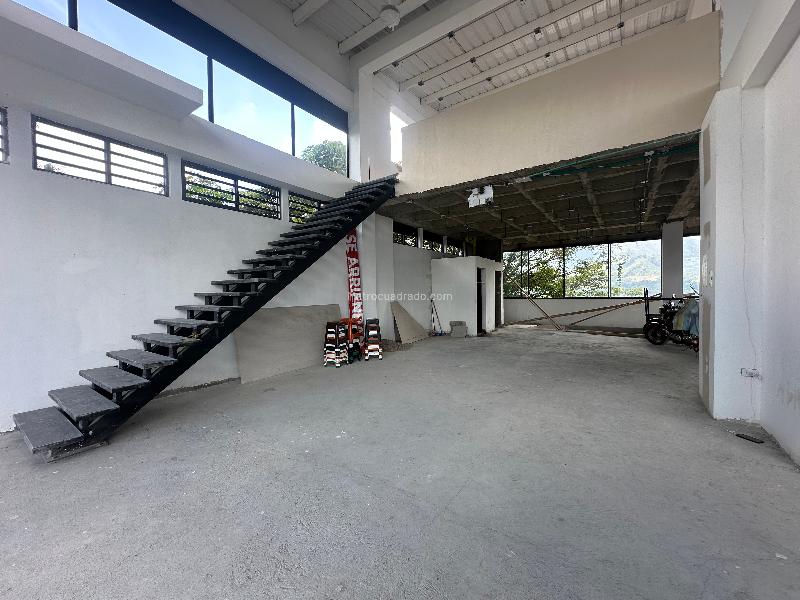 Local Comercial en Arriendo, Av Bolivar, Armenia - Vista 2
