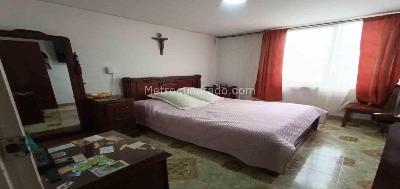 Apartamento de 4 alcobas en venta en Delicias, Manizales, 114 m² · foto 3 de 13