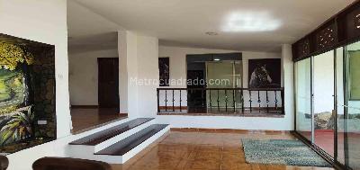 Casa de 3 alcobas en venta en El Caimo, Armenia, 190 m² · foto 4 de 20