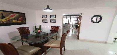 Apartamento de 3 alcobas en venta en Los Alcazares, Manizales, 83 m² · foto 3 de 17