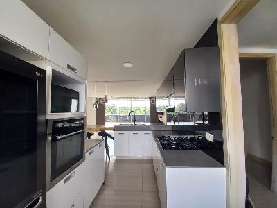 Apartamento en venta en Pinares, Pereira · foto 7 de 20