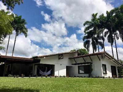Casa de 5 alcobas en venta en El Tigre, Pereira, 423 m² · foto 3 de 14