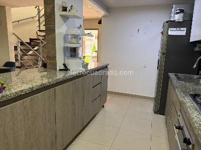 Casa de 4 alcobas en venta en Norte, Armenia, 175 m² · foto 3 de 12